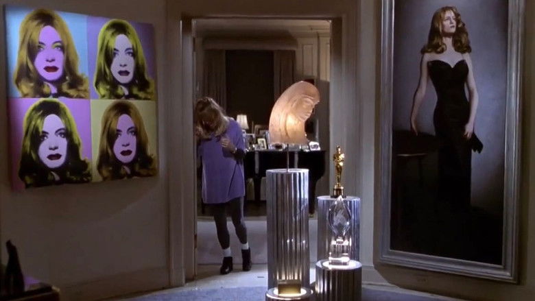 кадр из фильма Клуб первых жен