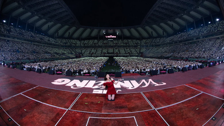 кадр из фильма IU [HEREH] WORLD TOUR ENCORE : THE WINNING
