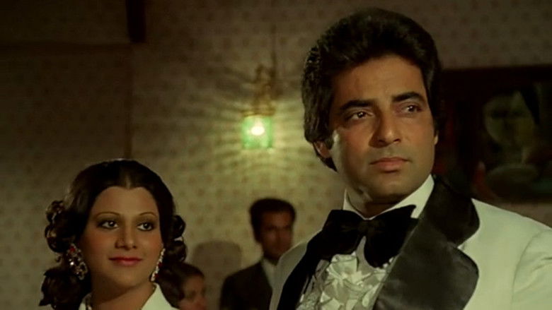 кадр из фильма एजेंट विनोद