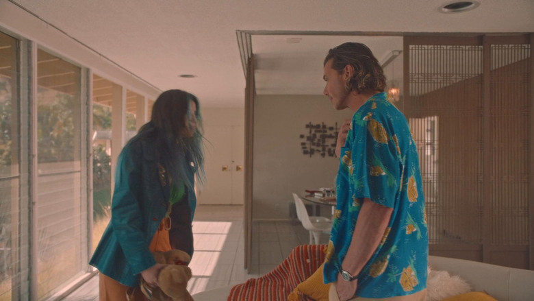 кадр из фильма Привычка