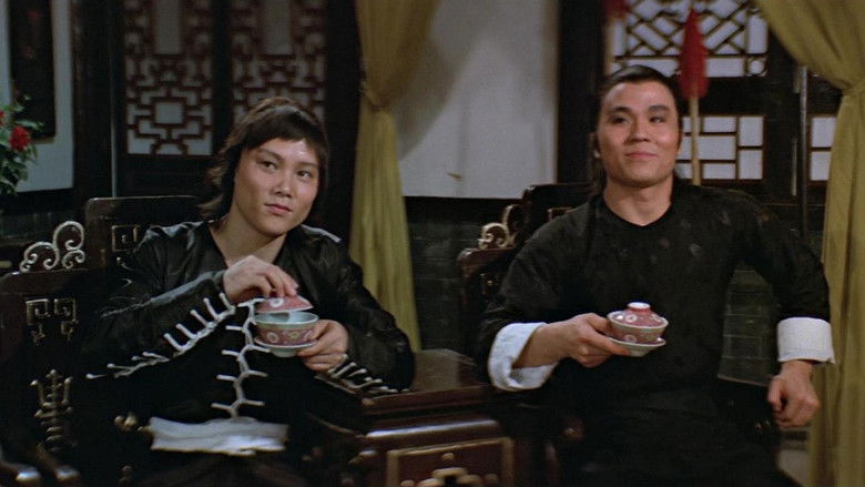 кадр из фильма Непобедимый Шаолинь