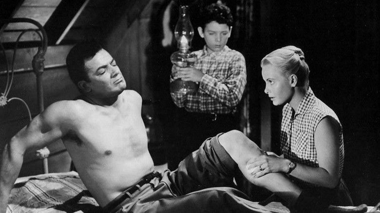 кадр из фильма Storm Fear