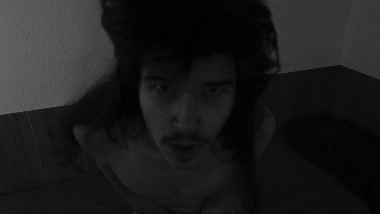 кадр из фильма AU PLUS PROFOND DE SOI