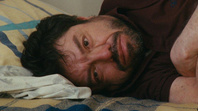 кадр из фильма Поэт