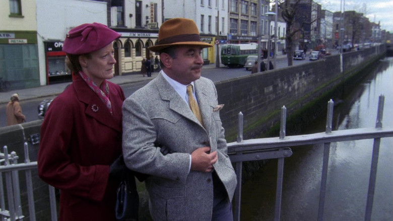 кадр из фильма The Lonely Passion of Judith Hearne