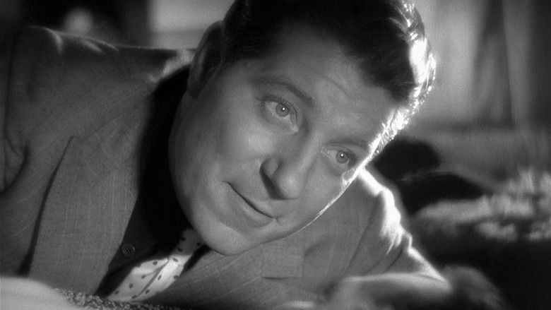 кадр из фильма Пепе ле Моко