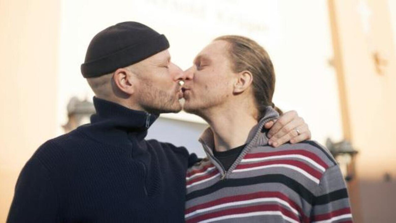 кадр из фильма Queer in der Provinz