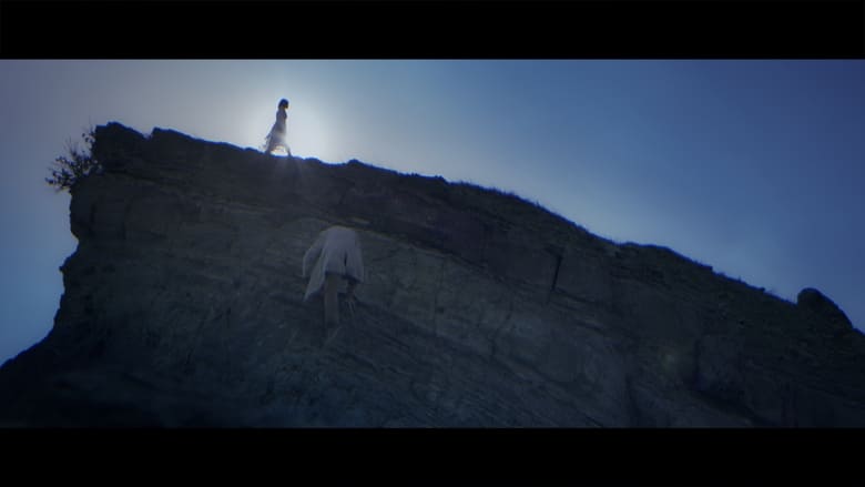 кадр из фильма Bir An Sonra Tıpkı Bir Düş Gibi