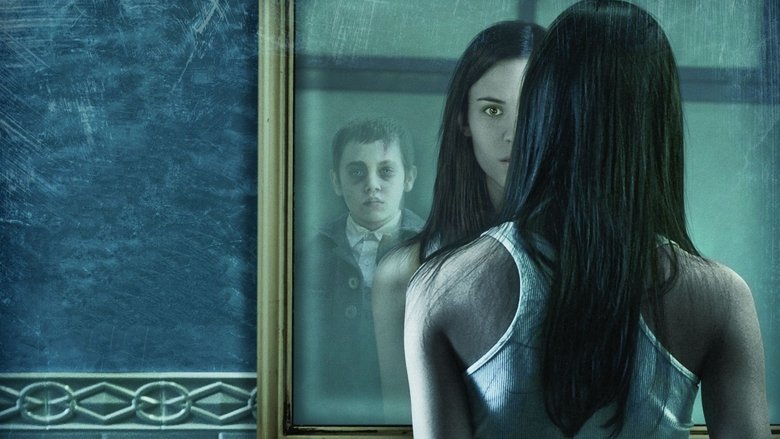 кадр из фильма Нерожденный