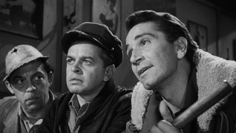 кадр из фильма Воровское шоссе