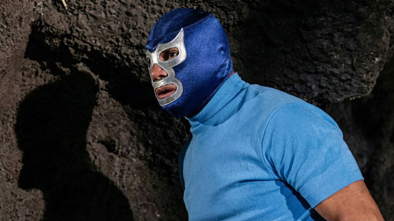кадр из фильма Santo el enmascarado de plata y Blue Demon contra los monstruos