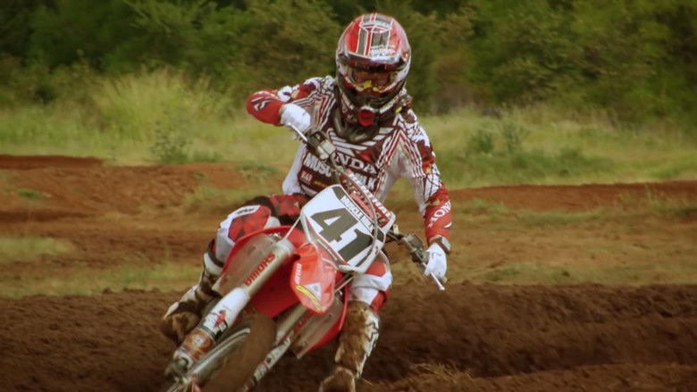 кадр из фильма Revival 41