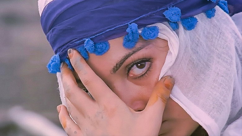 кадр из фильма Долг чести