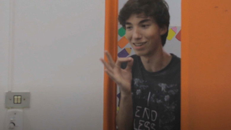 кадр из фильма Eus