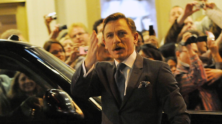 кадр из фильма Being James Bond