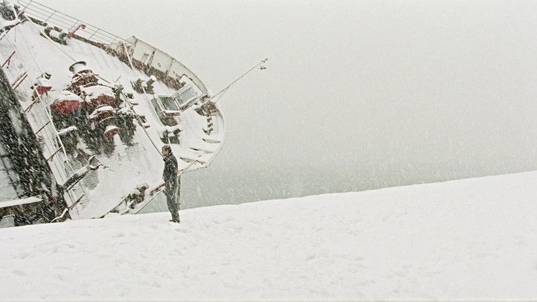 кадр из фильма Отчуждение