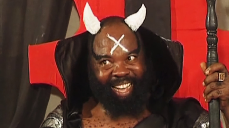 кадр из фильма 666 (Beware the End Is at Hand)