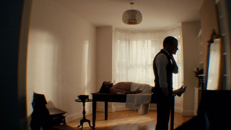 кадр из фильма How to Wash A Body, How to Cleanse A Soul