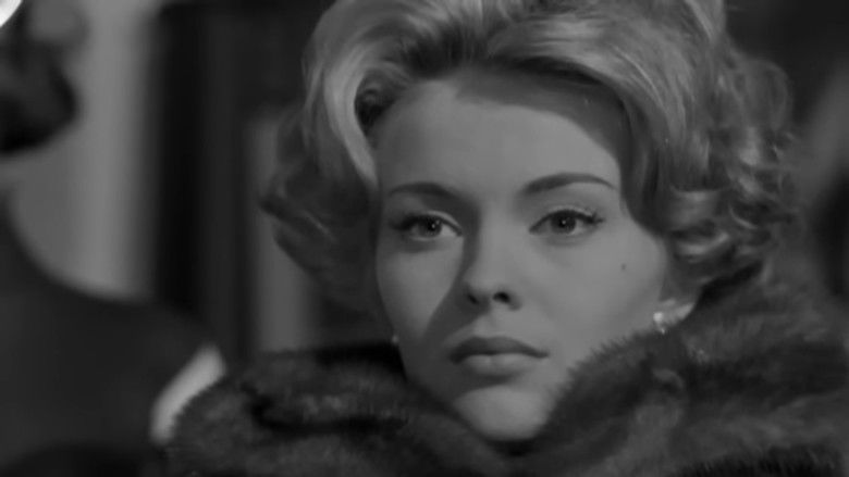 кадр из фильма На французский манер