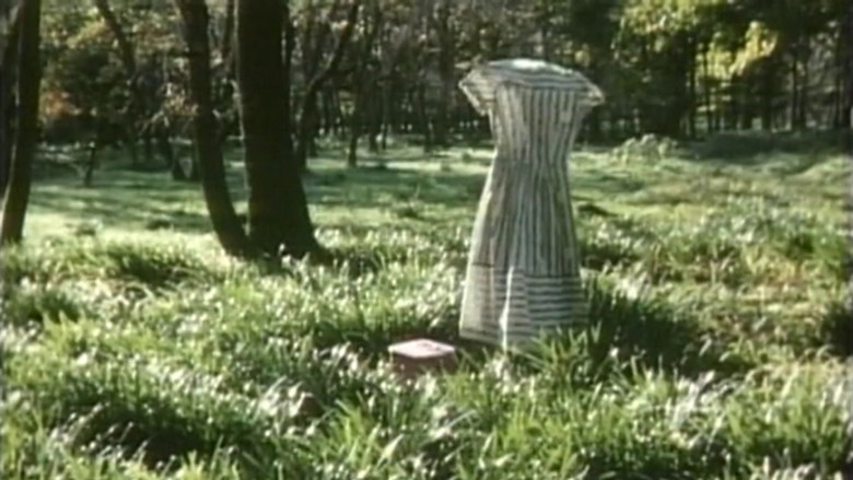 кадр из фильма Ophelia’s Favorite Books