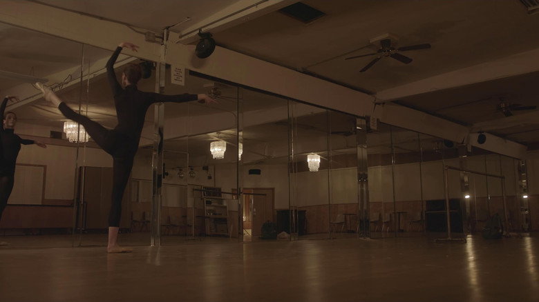 кадр из фильма The Ballerina
