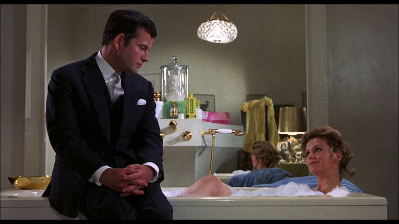 кадр из фильма Отсечённая голова