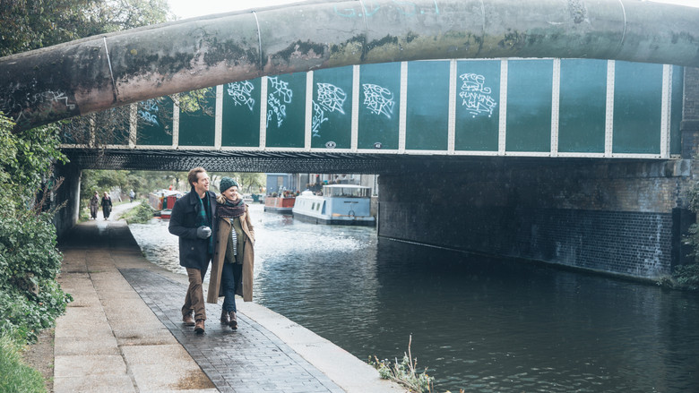 кадр из фильма Этажом ниже