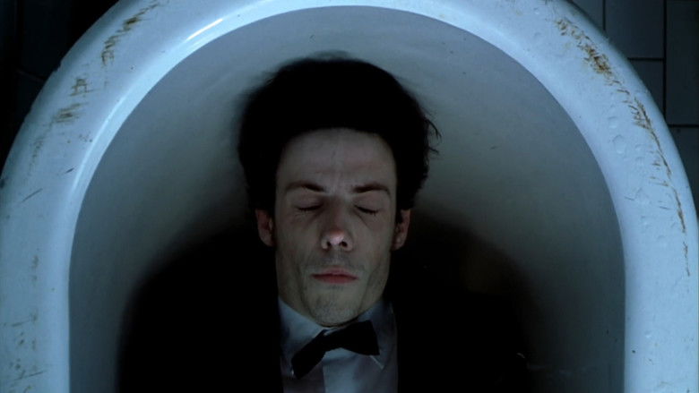 кадр из фильма Он умер с фалафелем в руке