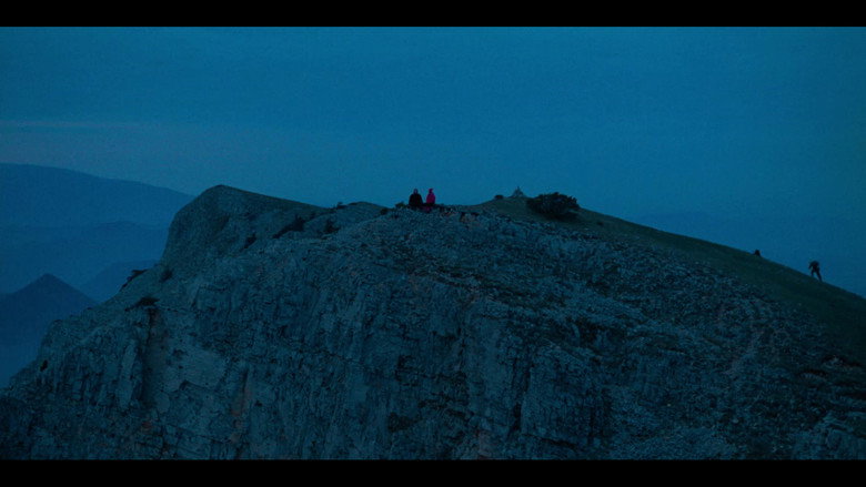 кадр из фильма La Crise