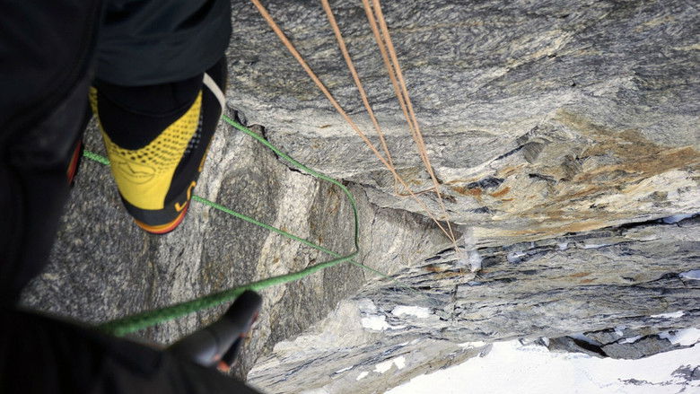 кадр из фильма The Northeast Pillar Of Tengkangpoche