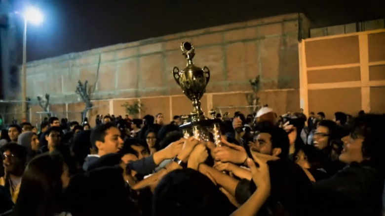 кадр из фильма DIOS, MI VIEJA Y EL HORMIGÓN ARMADO