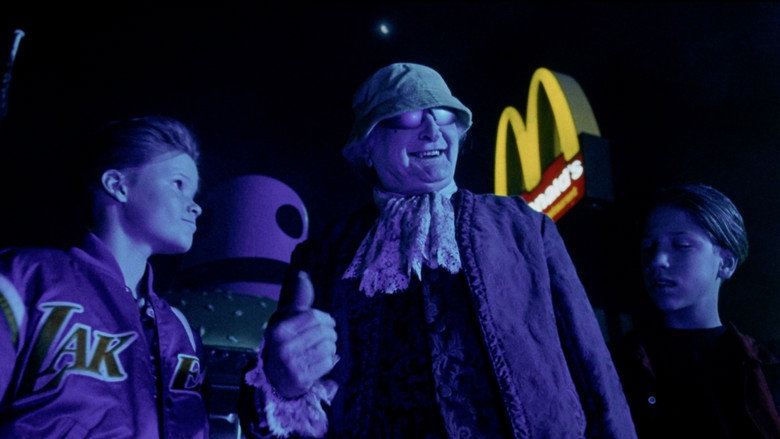 кадр из фильма My Grandpa Is a Vampire