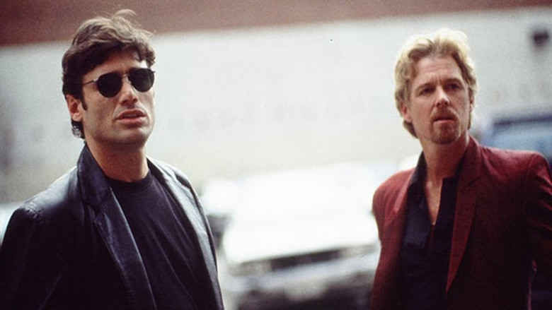 кадр из фильма Ночной незнакомец