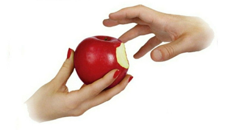 кадр из фильма Лицензия на измену