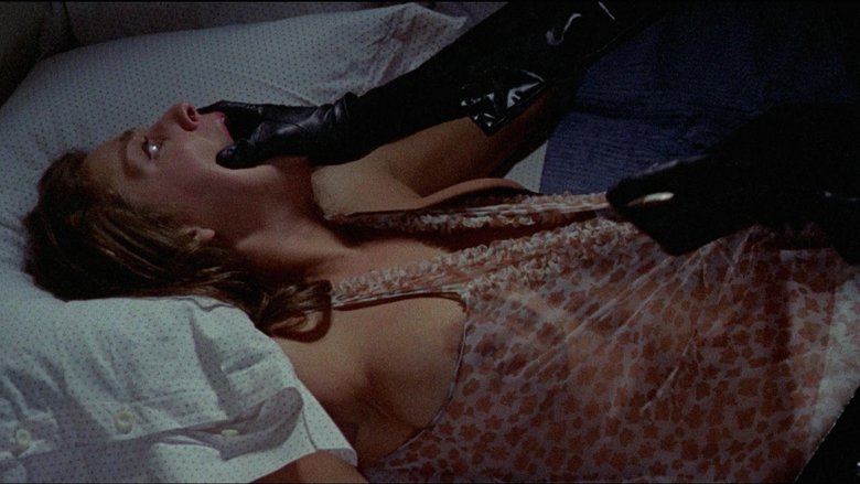 кадр из фильма Птица с хрустальным оперением