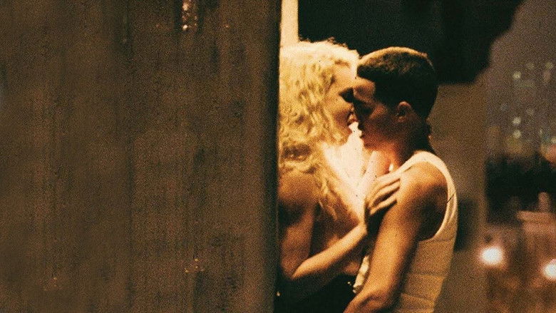 кадр из фильма Белая девушка