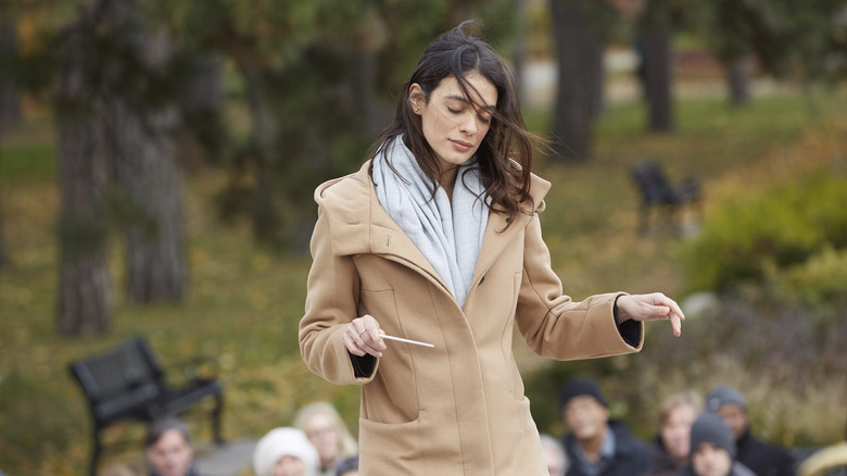 кадр из фильма Почетный гость