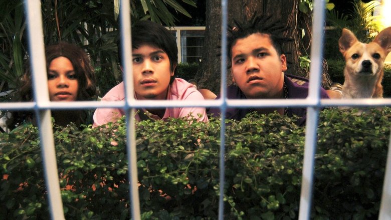 кадр из фильма สายลับจับบ้านเล็ก