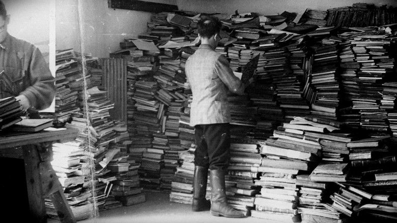 кадр из фильма La Brigade des papiers