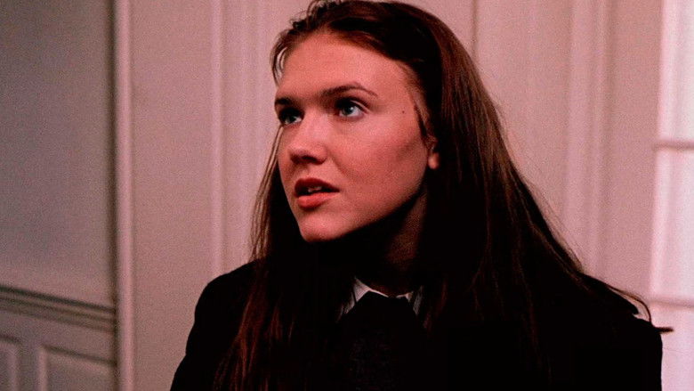 кадр из фильма Колледж