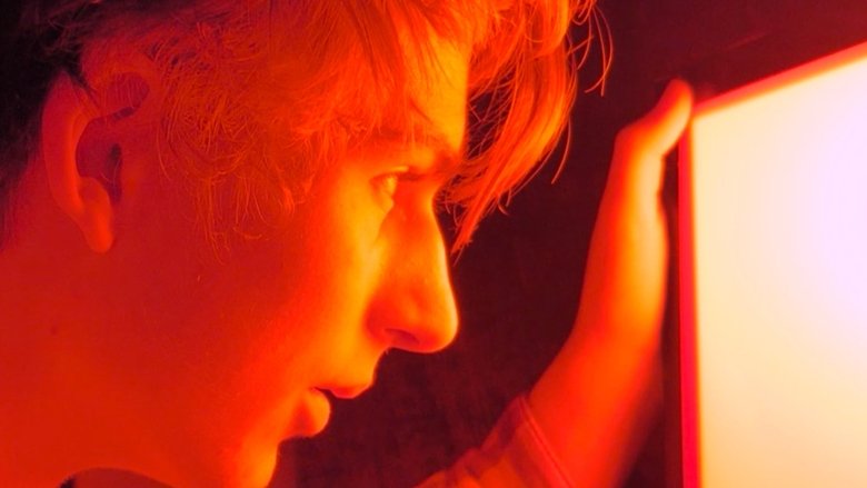 кадр из фильма RED LIGHT