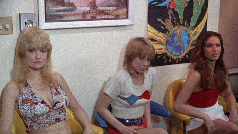 кадр из фильма Убийства в массажном салоне