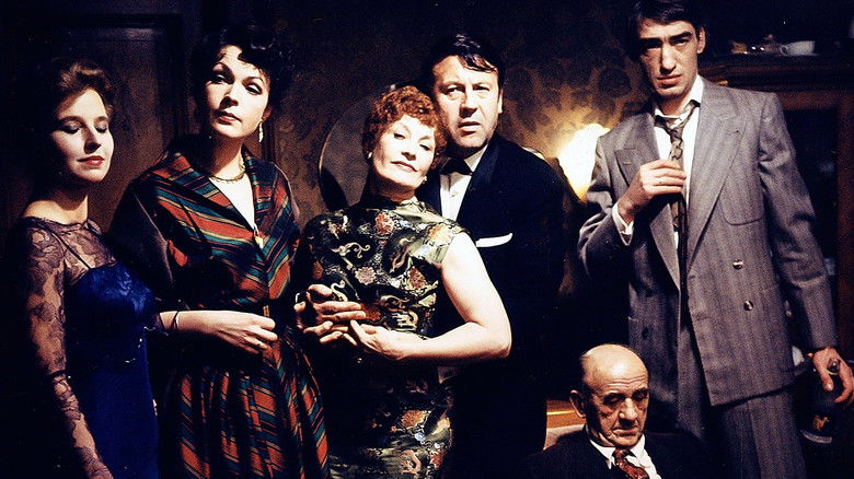 кадр из фильма Замужество Марии Браун