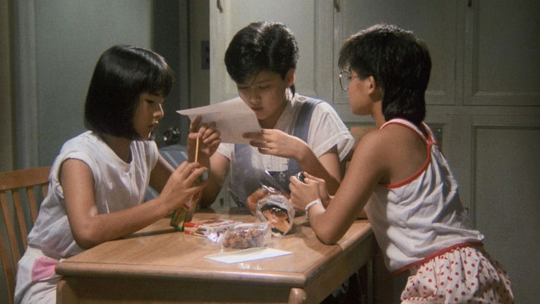 кадр из фильма クララ白書・少女隊PHOON