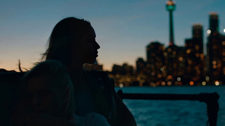 кадр из фильма Ниже её губ