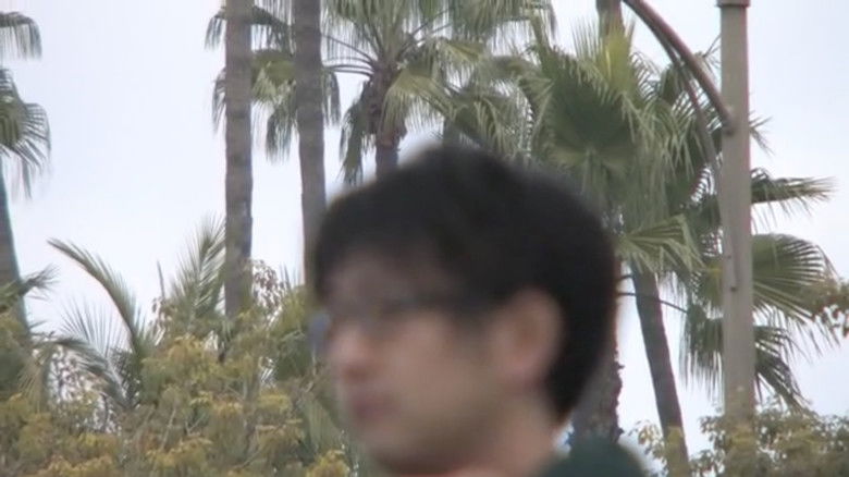 кадр из фильма Someone's Junk is Someone else's Treasure