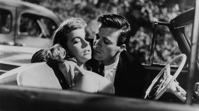 кадр из фильма Пэйтон Плейс