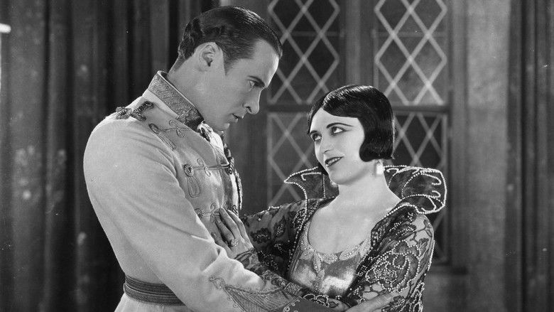 кадр из фильма Запретный рай