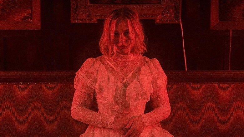 кадр из фильма The Caretaker