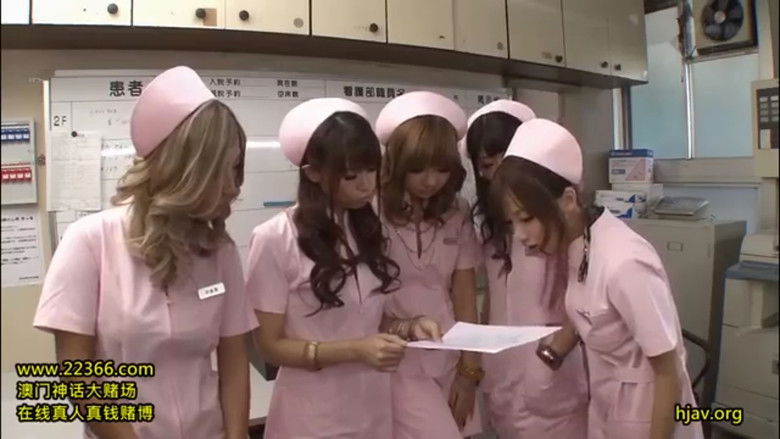 кадр из фильма 美6周年×kira★kira8周年スペシャルコラボ企画-患者を襲う美巨乳極痴女ナース孕ませ病棟24時-4時間スペシャル